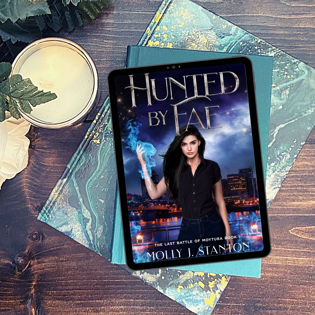 Hunted by Fae Illustrated Ebook